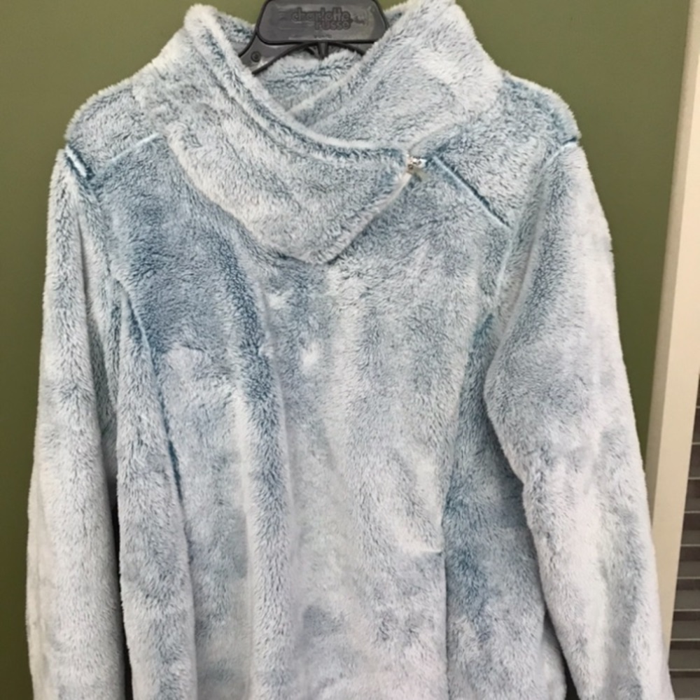 St. John’s Bay fleece top